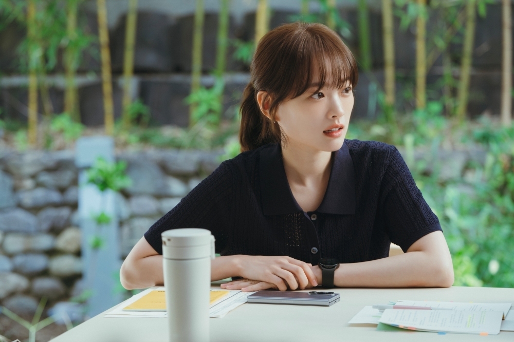 '<b>마이유스</b>' <b>천우희</b> "로맨스 지금 아니면 안돼…송중기 믿었다"