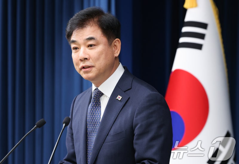 李<b>대통령</b>, 8일 <b>여야 대표 회동</b>…장동혁 <b>대표</b>와 단독 만남도(종합)