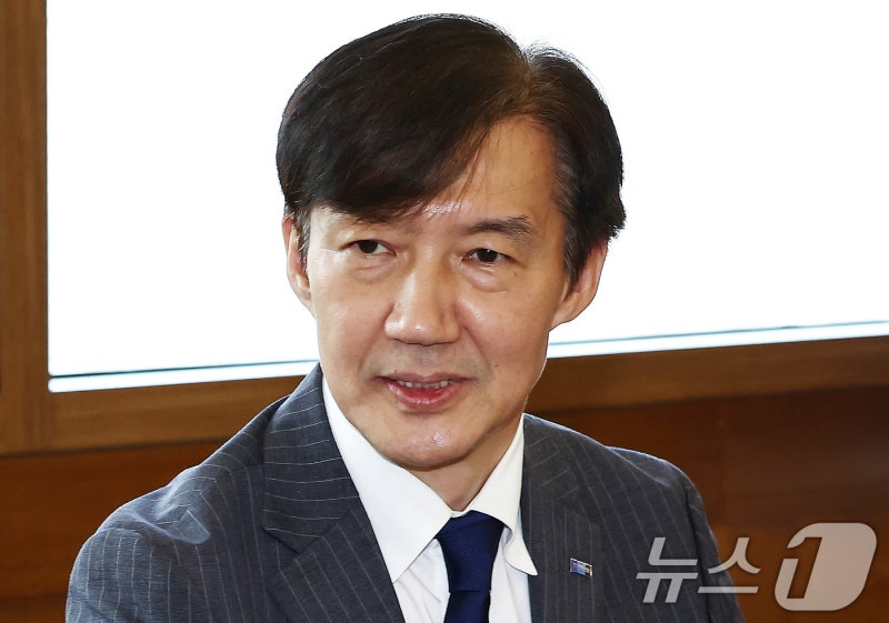 '성비위 파문' <b>혁신당</b>, <b>비대위원장</b>에 <b>조국</b> 단수추천