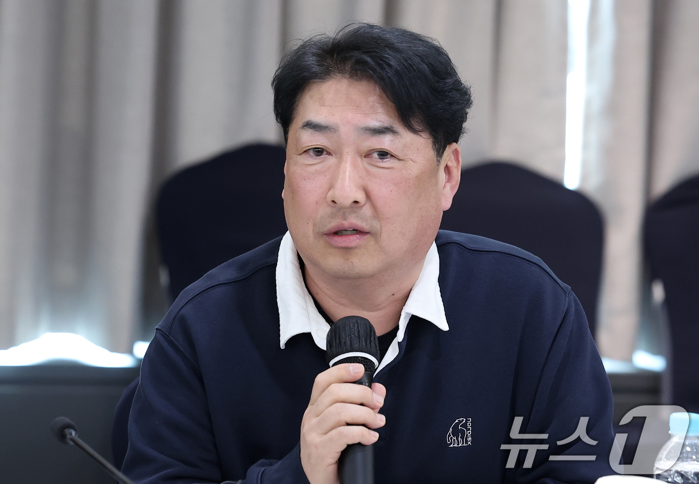 <b>윤재명</b> 쇼트트랙 대표팀 <b>감독 복귀</b>…내년 밀라노 올림픽 이끈다