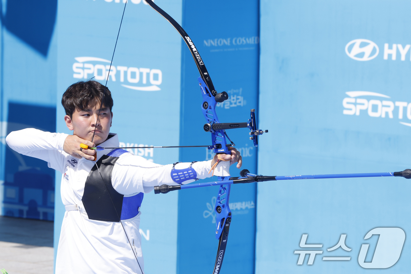 양궁 <b>김제덕</b>, 광주 세계선수권 리커브 남자 개인전 <b>동메달 획득</b>