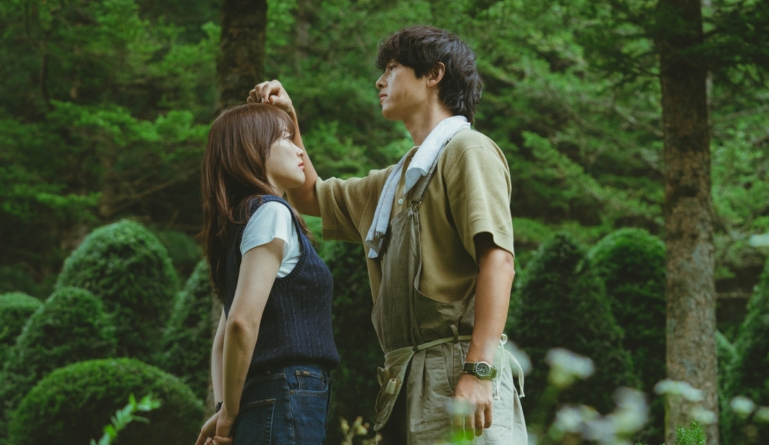 재벌집·마피아 벗은 송중기…'<b>마이유스</b>' 취향저격 재회 <b>멜로</b> [N이슈]