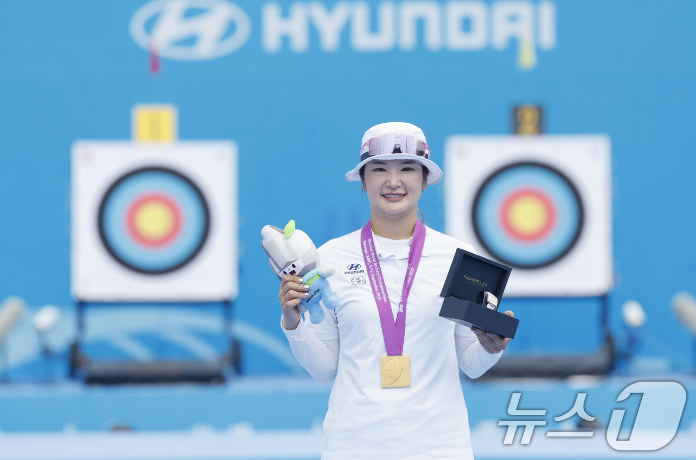<b>강채영</b>, 광주 <b>세계양궁선수권</b> 개인전 <b>금메달</b>…한국 종합 1위(종합)