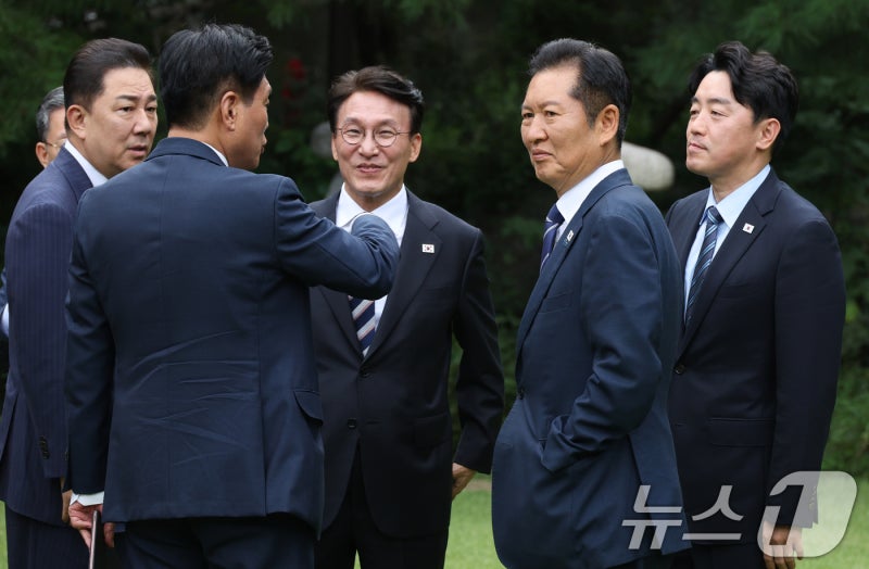 당정대 고위급, 14일 만찬 회동…與 '투톱 <b>갈등</b>' <b>봉합</b> 관심(종합)