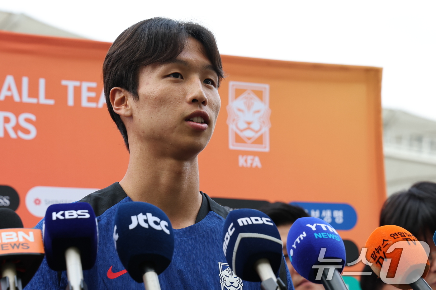 '<b>엄지성</b> 1<b>도움</b>' 스완지, <b>포스테코글루</b> 이끄는 노팅엄에 3-2 역전승