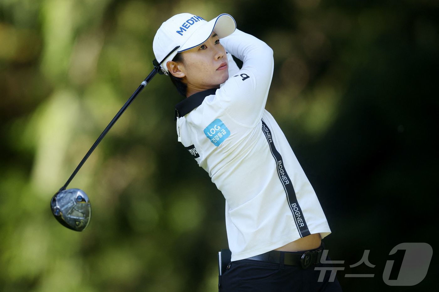 <b>안나린</b>, LPGA <b>아칸소 챔피언십</b> 선두권 도약…2라운드 뇌우로 연기