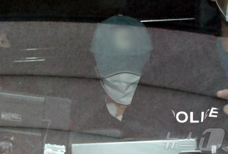 '<b>초등생 살해 교사</b>' 명재완 사형 <b>구형</b>…"사형 받아라" 유족 분노(종합)