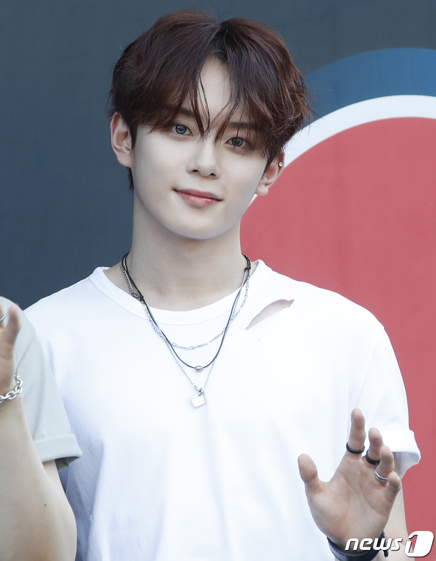 베리베리 <b>강민</b> 측, 키오프 <b>쥴리</b>와 <b>열애설</b>에 "전혀 사실 아닌 루머…법적...