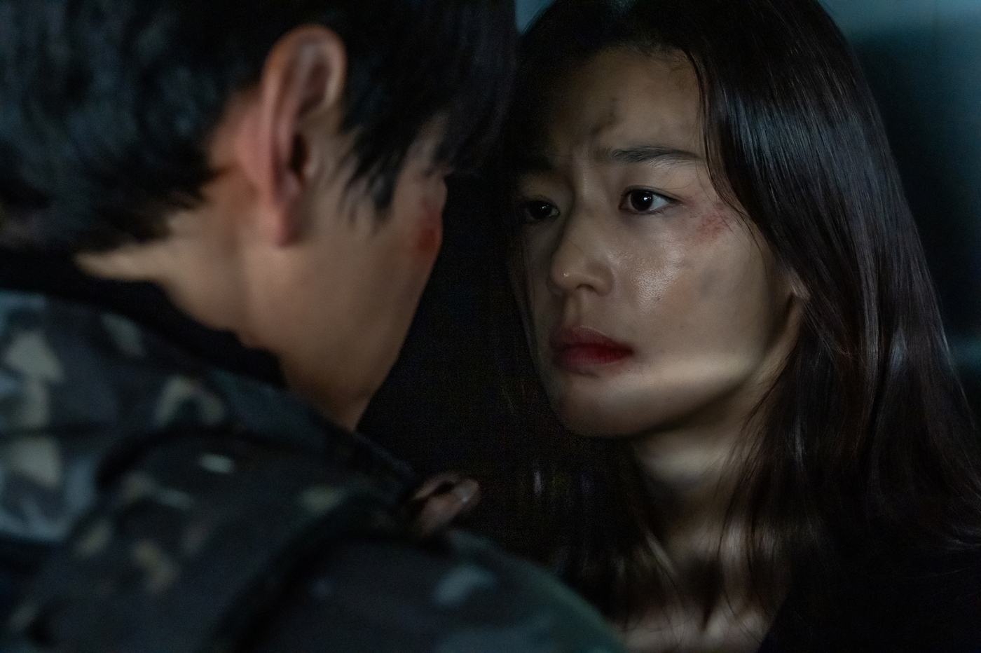전지현·강동원인데…잠잠한 '<b>북극성</b>' 1일 최종회 공개 [N이슈]
