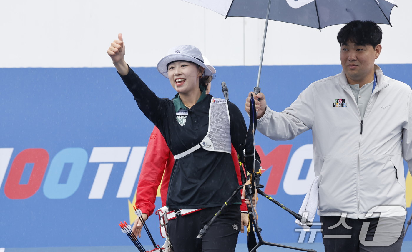 '파리 올림픽 <b>양궁</b> 3관왕' <b>임시현</b>, 강채영 꺾고 정몽구배 정상