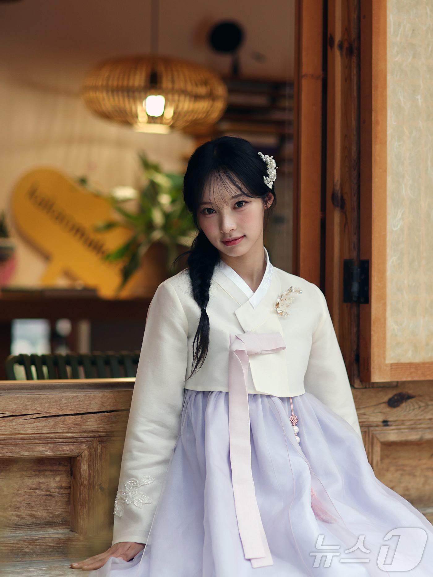 <b>리센느</b> 원이, 아름다운 <b>한복 요정</b>