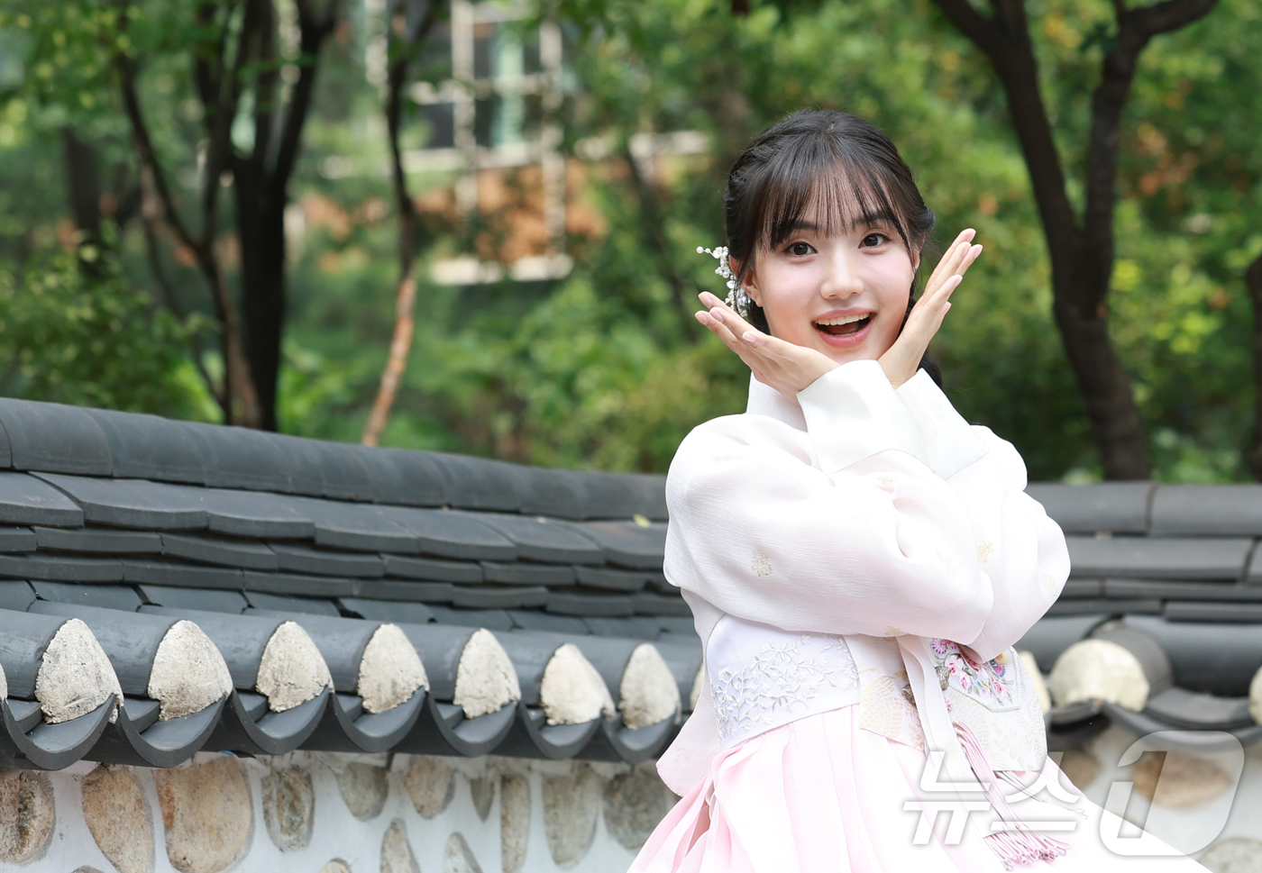 <b>윤서아</b>, 꽃