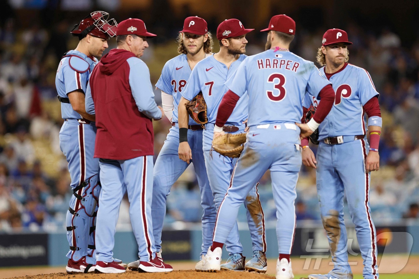 <b>다저스</b>, NLDS 3차전서 <b>필라델피아</b>에 2-8 <b>패배</b>…시리즈 2승1패