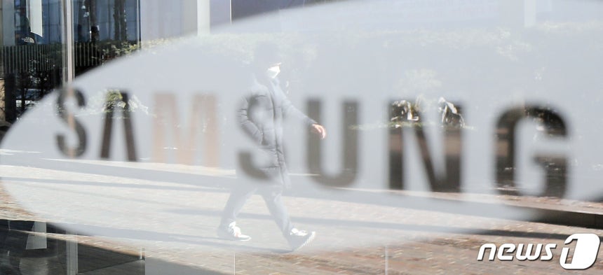 삼성전자 서초사옥에 삼성 로고의 모습.(뉴스1 DB)2021.1.8/뉴스1 ⓒ News1 박지혜 기자