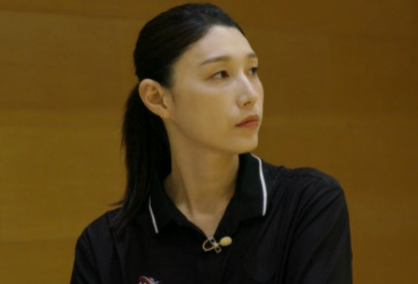 "절대 질수없다"…'신인감독 <b>김연경</b>', 일본 최강 고교팀과 배구 <b>한일전</b>