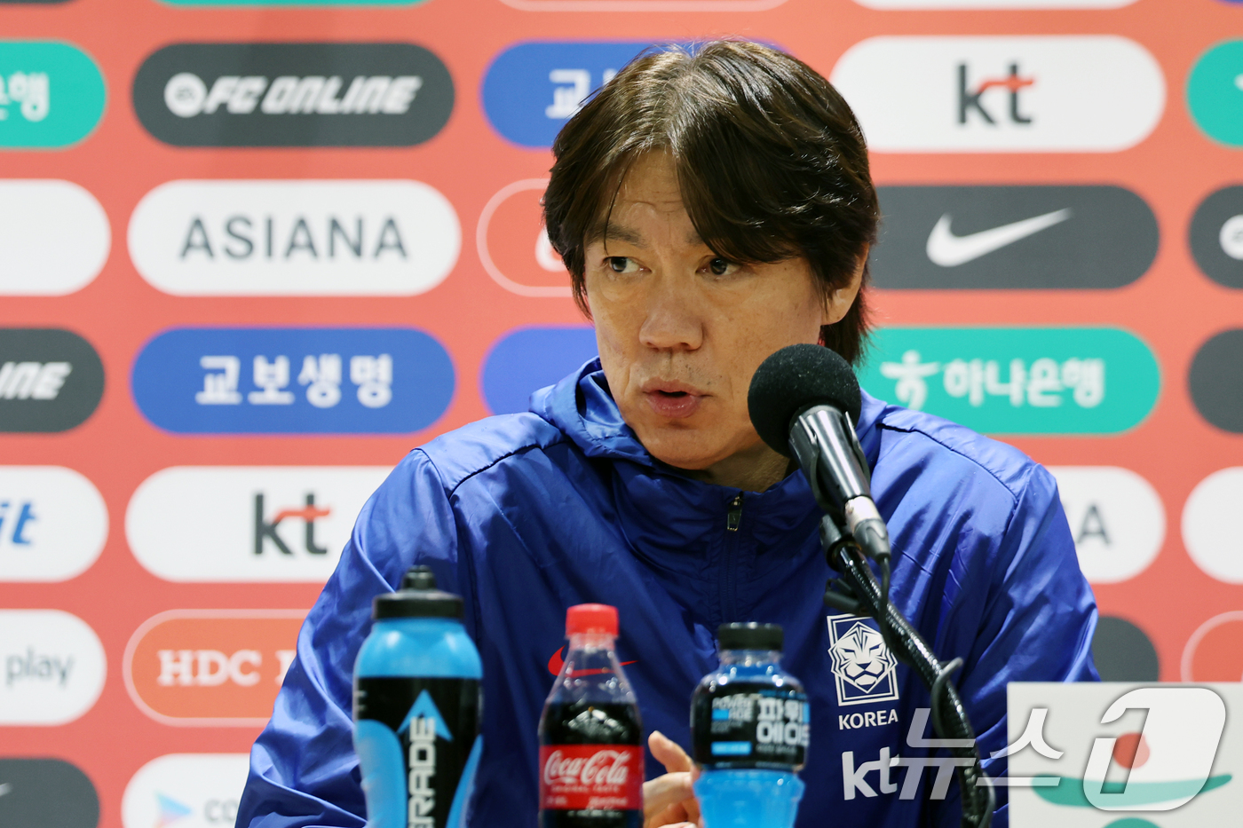 <b>파라과이전</b> 앞두고 <b>포부</b> 밝히는 <b>홍명보</b> 감독