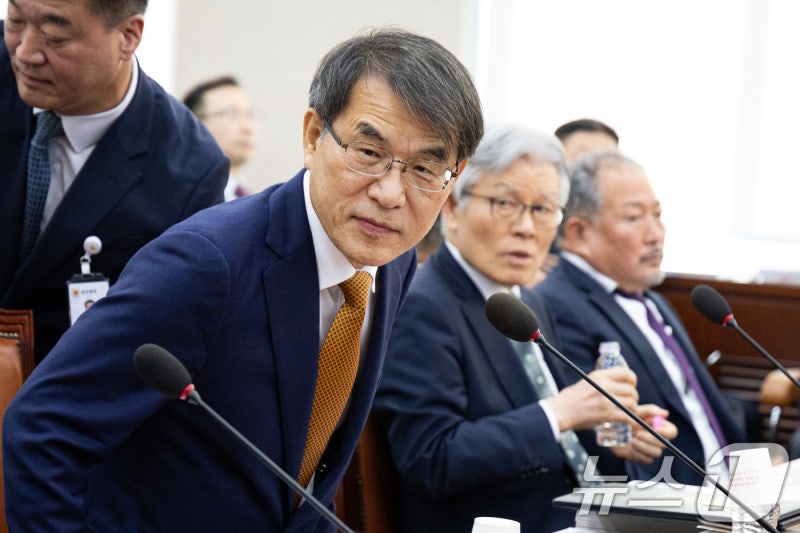 [국감]<b>국정감사</b> 출석한 <b>노태악 중앙선관위원장</b>