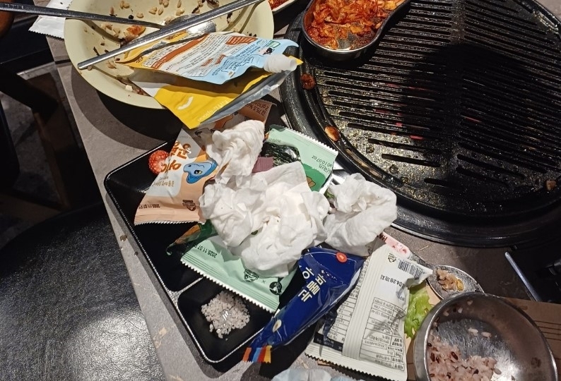 (아프니까 사장이다 갈무리)