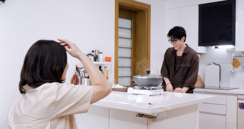 <b>김강우</b>, '한혜진 언니' 아내 방송 최초 동반출연…<b>사랑꾼</b> 미소