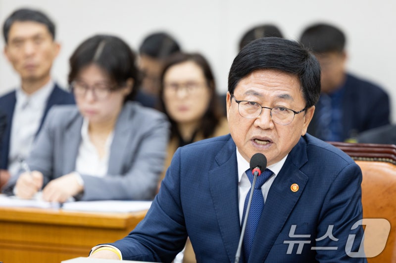 "유사 사례 막자"…교육부-대학, <b>캄보디아 사태</b> 긴급 <b>대응</b> 회의