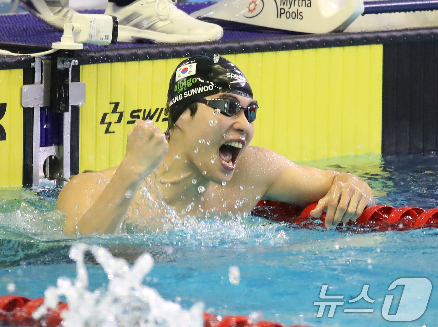 <b>황선우</b>, <b>자유형</b> 200m <b>아시아</b>新…"드디어 1분43초대 벽 깼다"