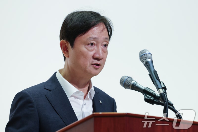 <b>이찬진</b> 금감원장 "소비자보호 최우선…전면적 쇄신 노력"