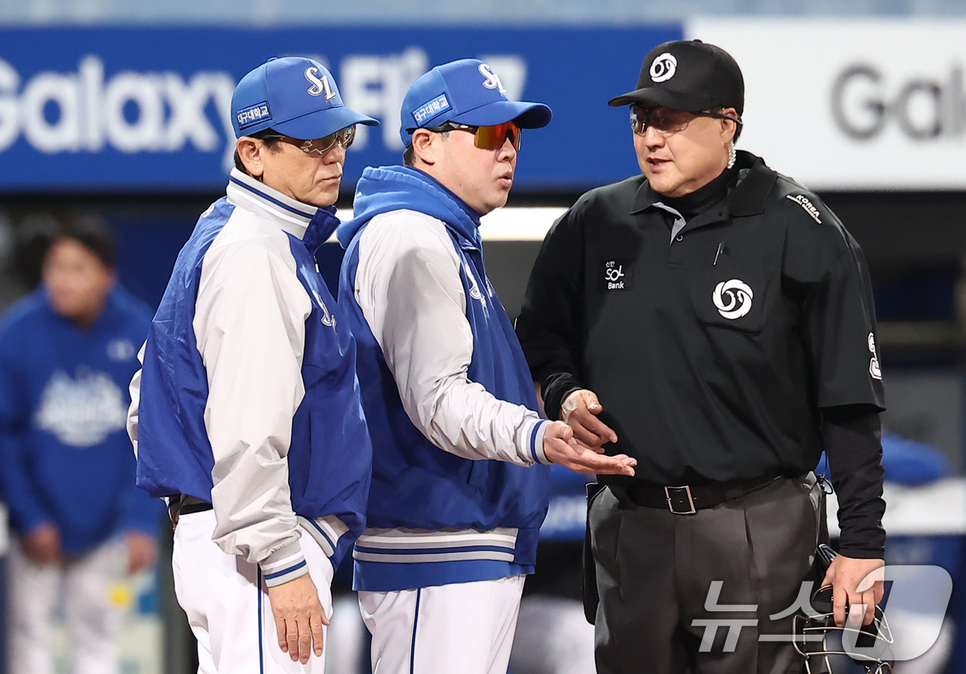 박진만 삼성 감독 "<b>류현진</b> 흔들었지만 문동주는 공략 <b>실패</b>"[PO3]
