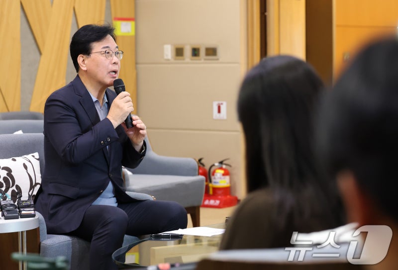 <b>송언석</b> "조현 <b>외교부</b> 장관, 캄 사태 책임지고 스스로 거취 정해야"