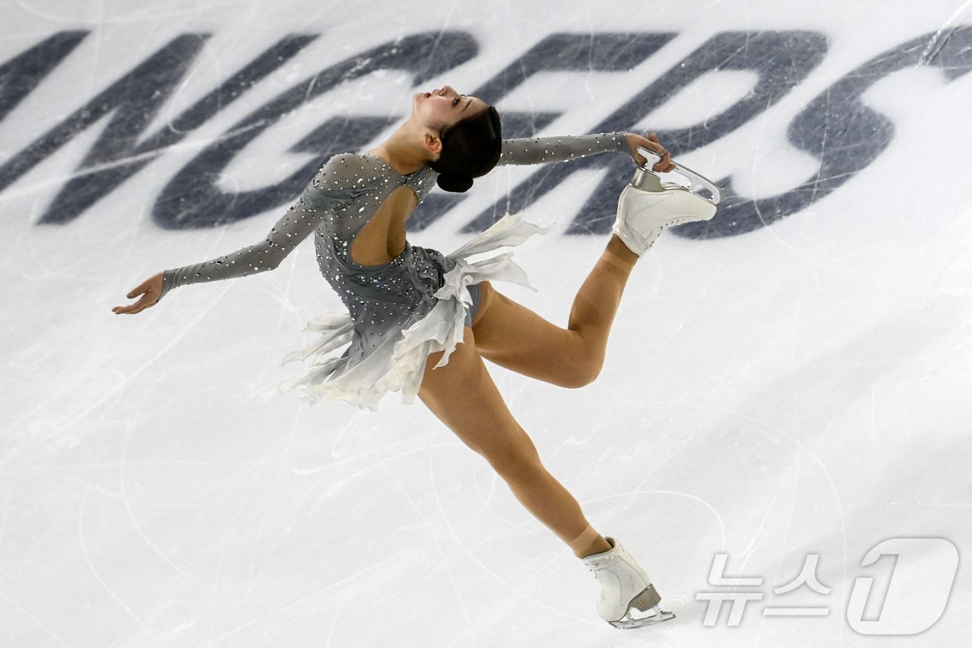 피겨 <b>신지아</b>, ISU <b>그랑프리</b> 2차 대회 <b>쇼트</b>프로그램 4위
