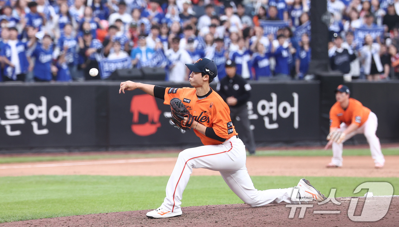 한화, 'FA 이적생' <b>엄상백 KS</b> <b>제외</b>…불펜 김종수·윤산흠 합류