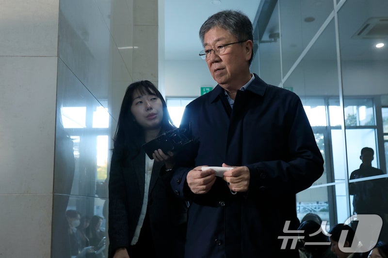 <b>김대기</b> 전 비서실장, <b>해병특검 출석</b>…'이종섭 도피의혹' 참고인