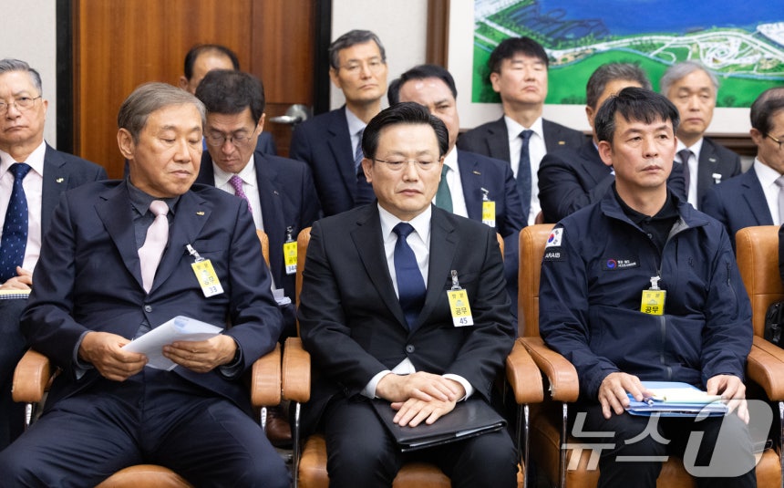 ±èÀ̹è Á¦ÁÖÇ×°ø ´ëÇ¥°¡ 29ÀÏ ¼¿ï ¿©Àǵµ ±¹È¸¿¡¼ ¿¸° ±¹Åä±³ÅëÀ§¿øÈ¸ÀÇ ±¹Åä±³ÅëºÎ µî¿¡ ´ëÇÑ ±¹Á¤°¨»ç¿¡ Ãâ¼®ÇØ ÀÖ´Ù. 2025.10.29/´º½º1 ¨Ï News1 ÀÌ½Â¹è ±âÀÚ