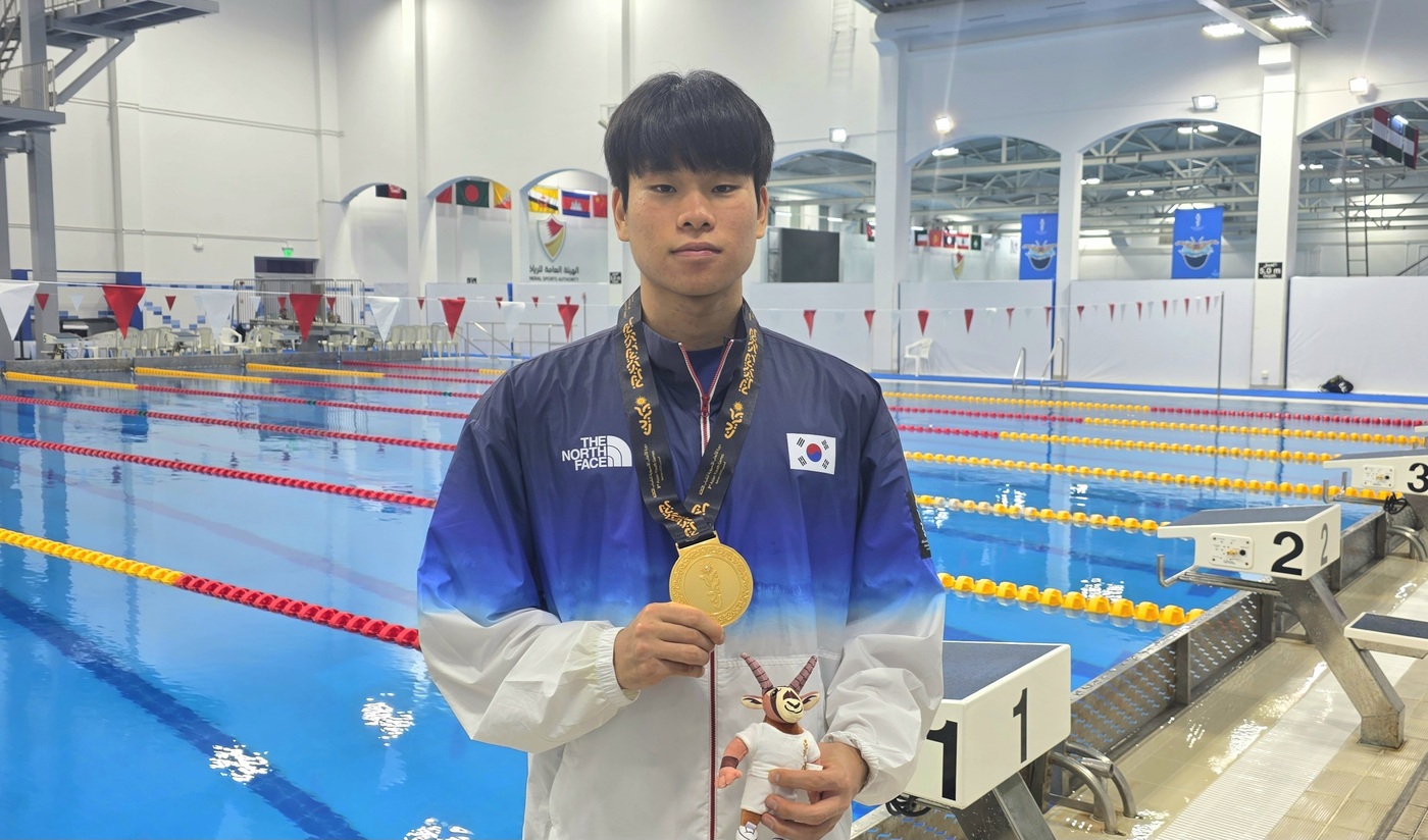 수영 <b>고승우</b>, <b>아시아청소년대회</b> 자유형 200m 金 '3관왕'