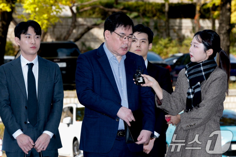 대장동 1심에 與 "李대통령은 <b>무죄</b>"…野 "방탄 붕괴 신호탄"(종합)