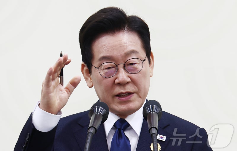 <b>APEC</b> 정상회의, '<b>경주 선언</b>' <b>채택</b>…"아태 자유무역 지대 추진"(종합)