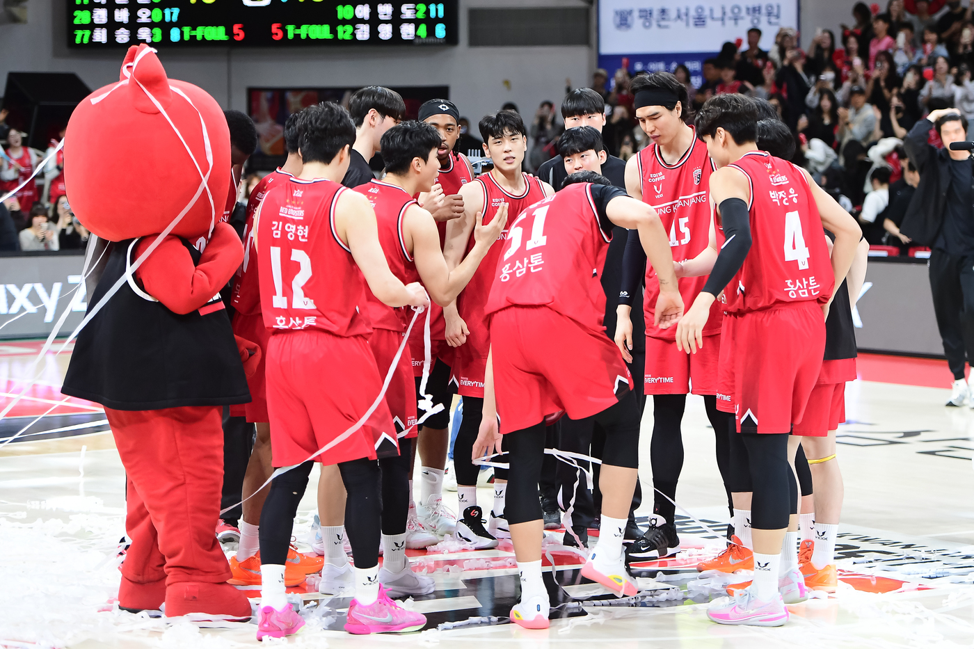프로농구 선두 <b>정관장</b>, <b>5연승</b> 질주…LG는 SK 꺾고 단독 2위