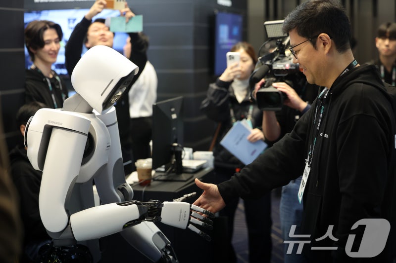 0008581448_001_20251103125343840.jpg?type=w800