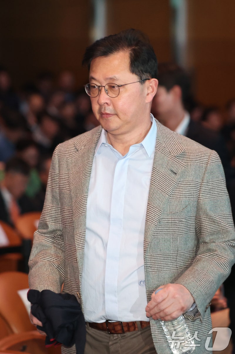 0008581493_001_20251103125612624.jpg?type=w800