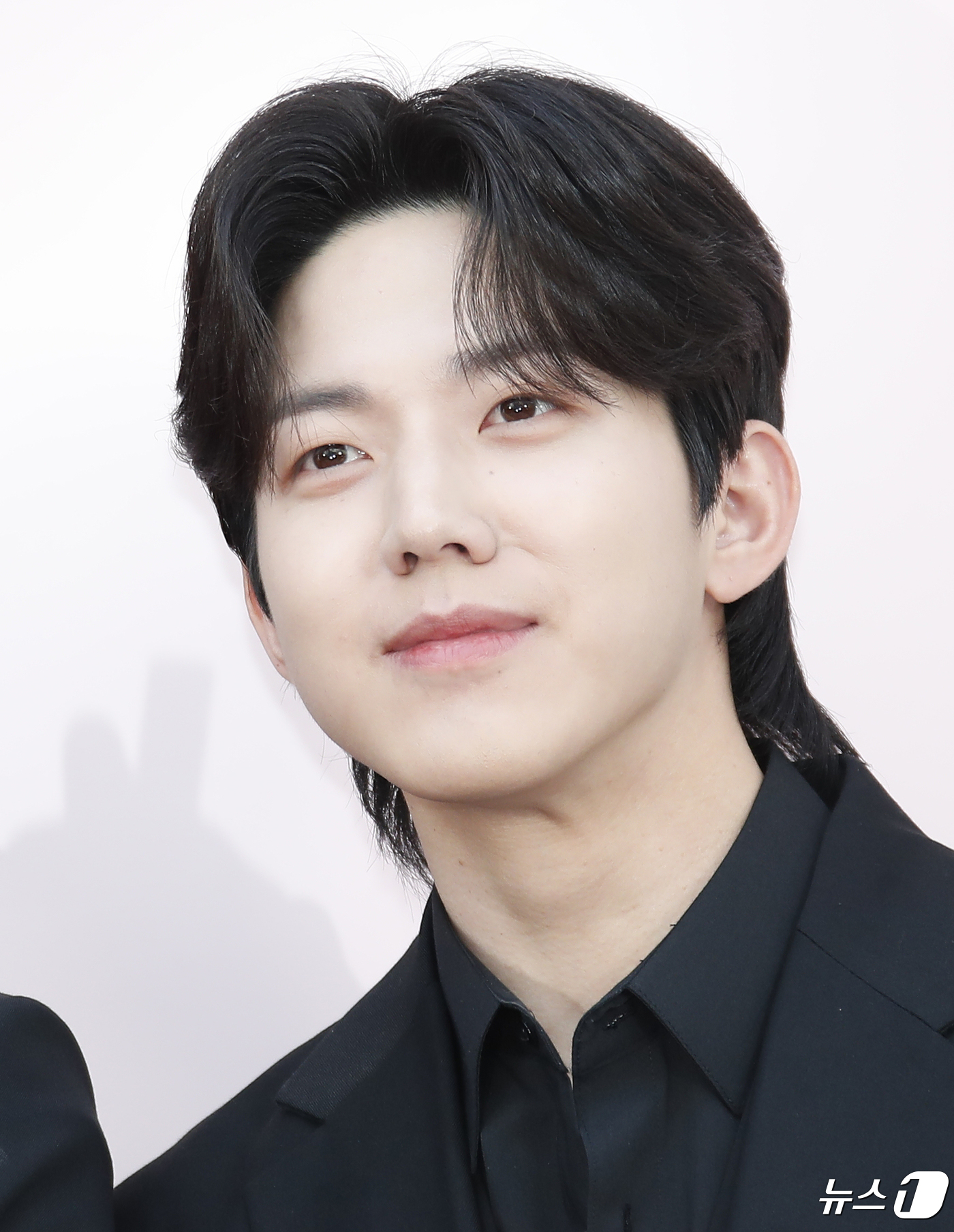 <b>데이식스</b> 도운, <b>소아청소년</b> 환아 위해 1억 <b>기부</b>