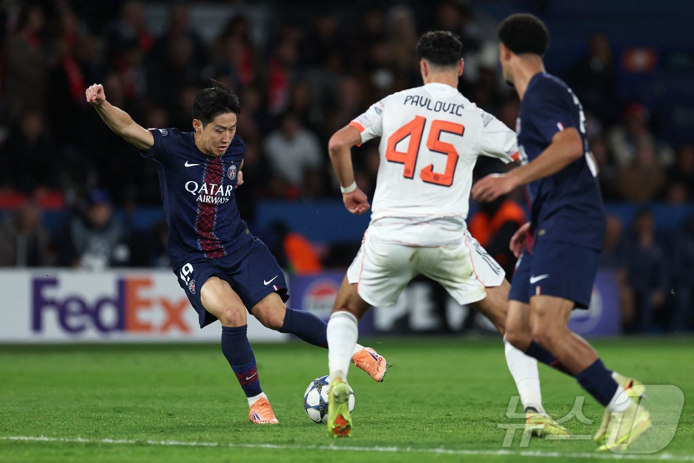 ‘1<b>도움</b>’ <b>이강인</b>의 PSG, 10명 싸운 <b>김민재</b>의 <b>뮌헨</b>에 1-2 패