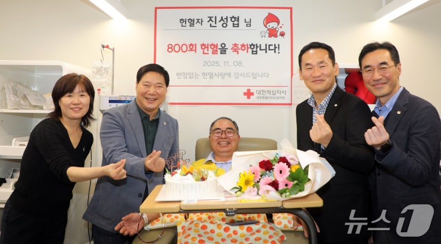 ± ڻ ֵ ȸ( ι°)  ڵ   800ȸ  ϸ Կϰ ִ/1