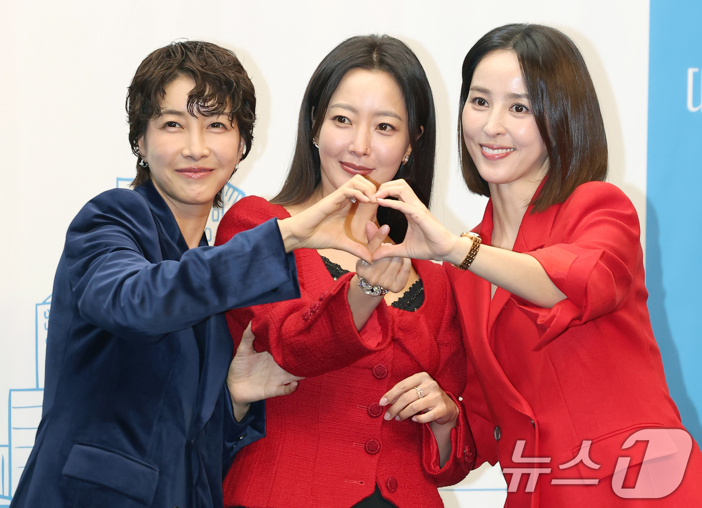 '<b>다음생은</b> 없으니까' 진서연·<b>김희선</b>·한혜진
