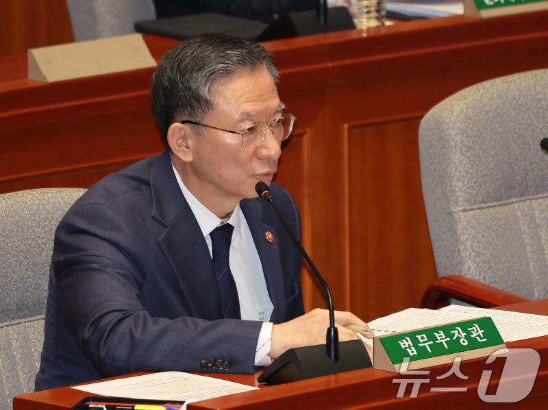 정성호 법무장관 "차관에게 검찰 <b>항소 포기</b> 지시한 적 없어"