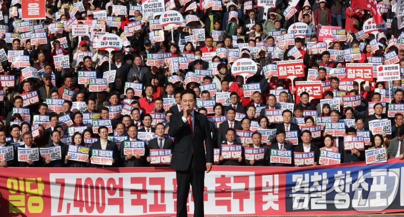 <b>장동혁</b>, '우리가 <b>황교안</b>' <b>발언</b> 적극 설명…"전략적 판단 의한 것"