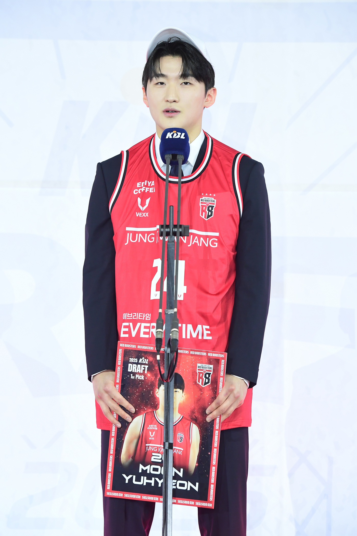 '문정현 동생' <b>문유현</b>, <b>정관장</b>행…KBL 최초 '형제 <b>1순위</b>' 탄생