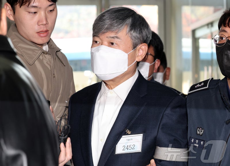 '구속' <b>조태용</b>, <b>해병특검 출석</b>…'이종섭 도피 의혹' 추가 조사