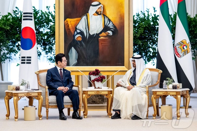 李대통령, <b>UAE</b> 'AI·원전' 성과 안고 이집트로…'중동 구상' 제시