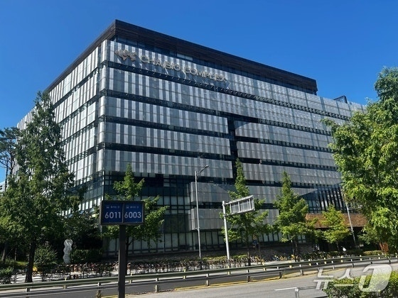 0008617013_001_20251121060020365.jpg?type=w800