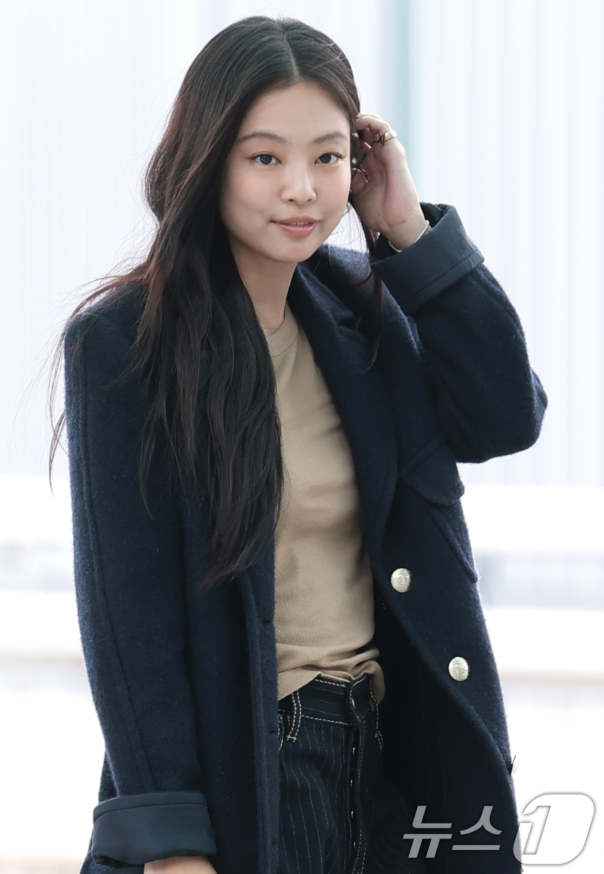 <b>제니</b> '<b>환승연애4</b>' <b>출연</b>한다…"<b>게스트</b> 참여"