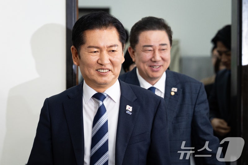 <b>정청래</b> "'<b>1인1표제</b>'는 공약…이행 안할 수 없어"(종합)